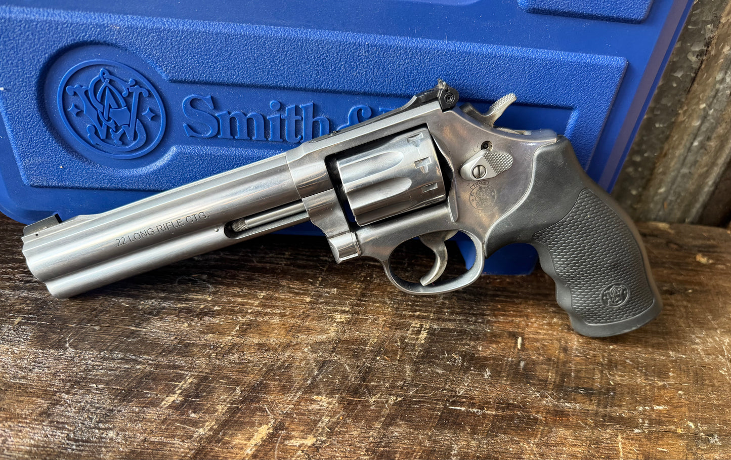 Smith & Wesson Model 617-6