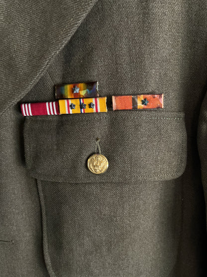 WWII U.S. Army 5th Air Corps Service Dress Jacket - Technician Third Grade with Ruptured Duck and Ribbon Bar - Size 39R