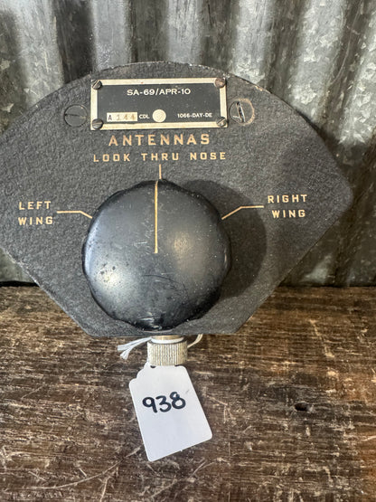 SA-69/APR-10 Cold War Aircraft Radar Antenna Selector Control