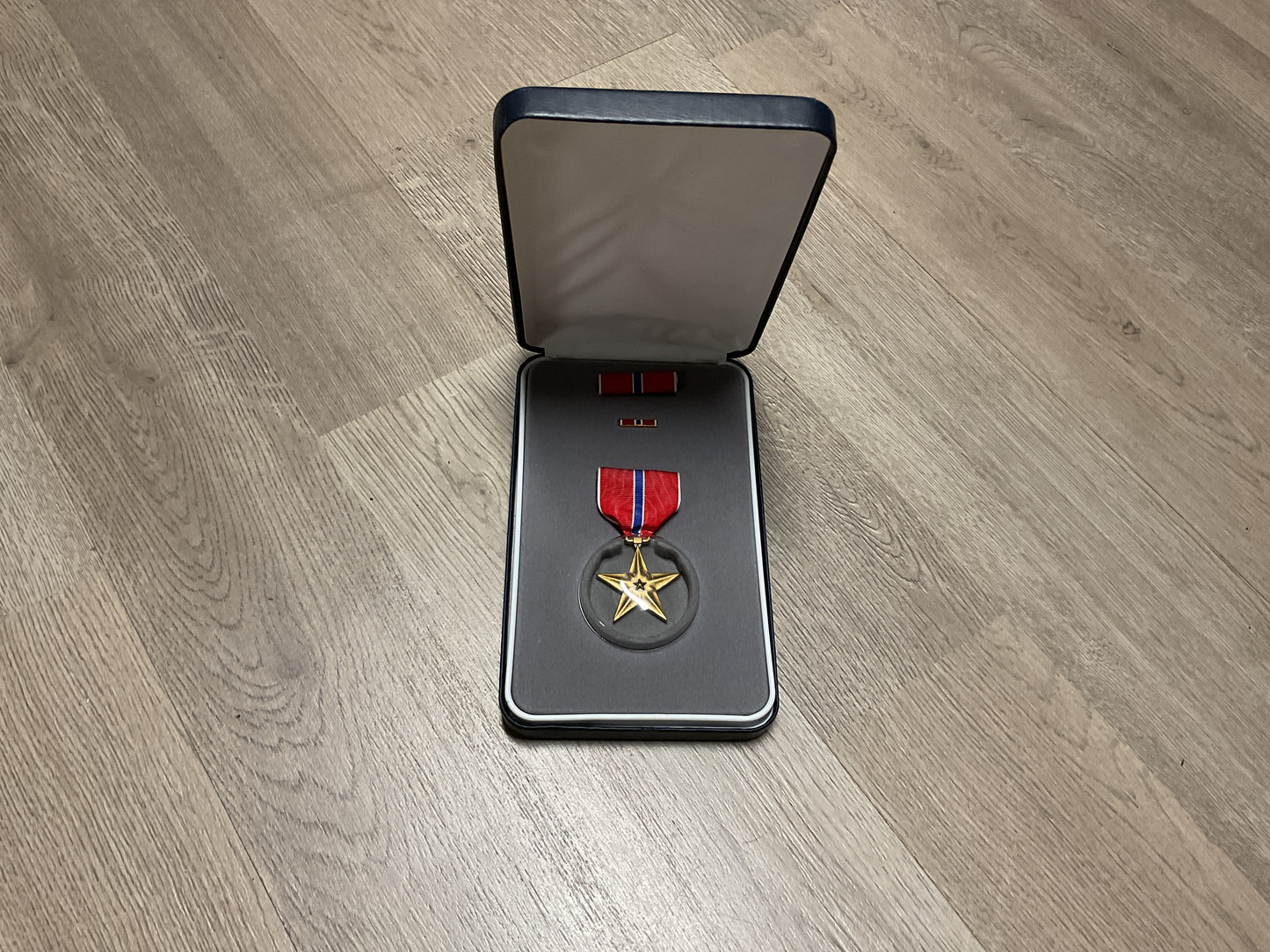 U.S. Bronze Star Medal Presentation Set