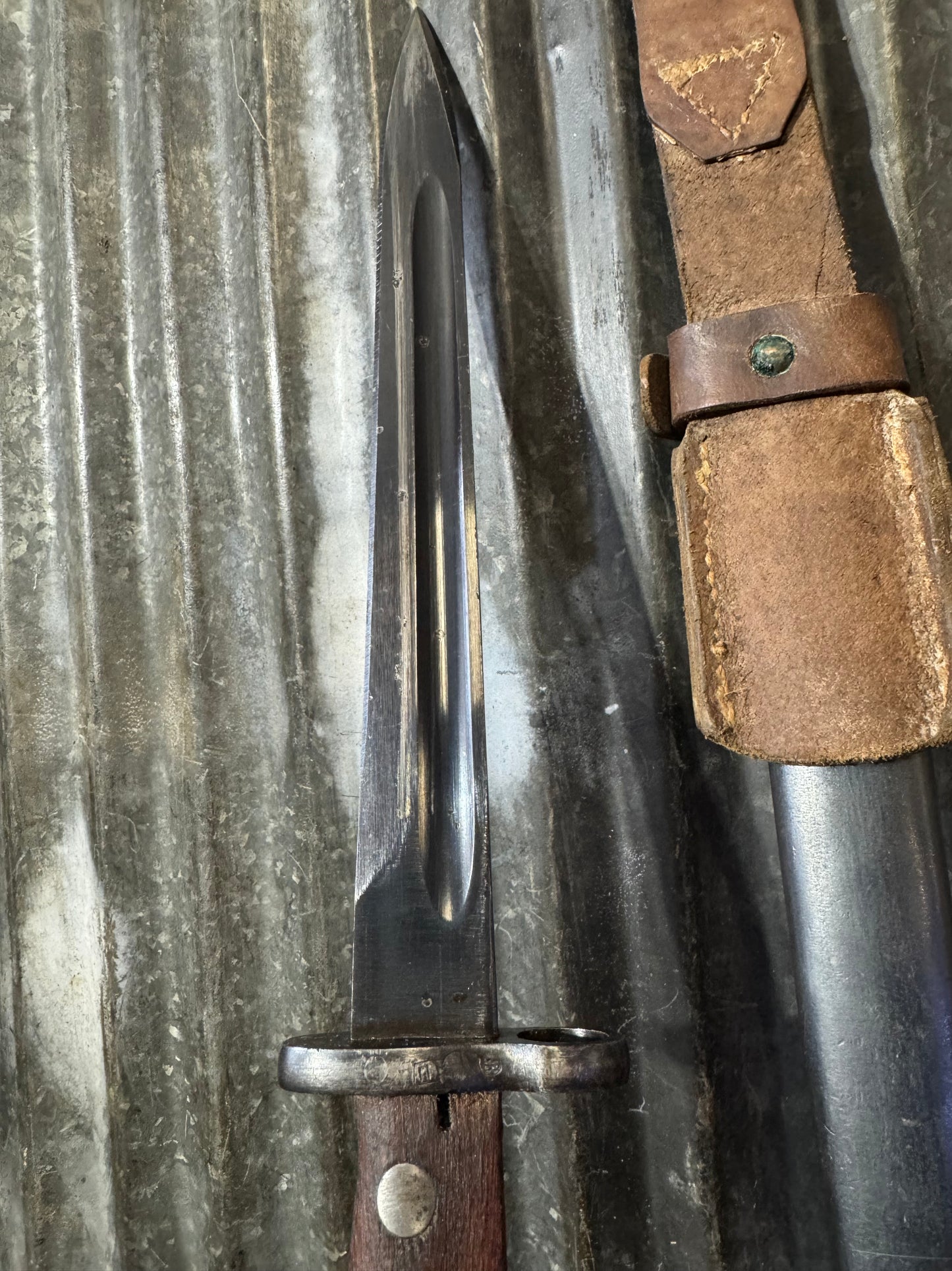 Original WWII German K98 Bayonet by Elite-Diamant (44) – Matching Scabbard with Frog