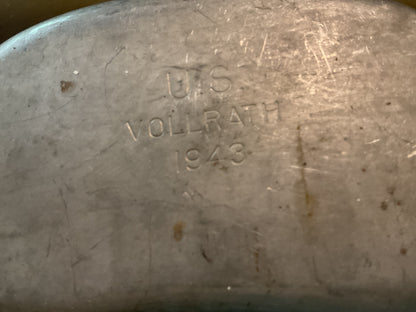 WWII Canteen with Cover (b)