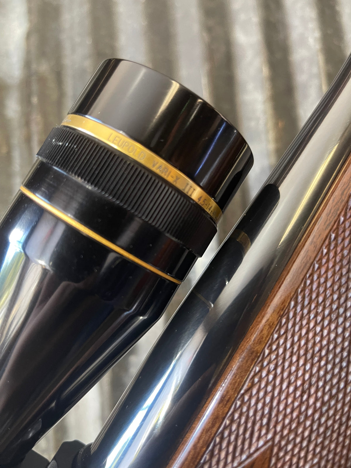 Weatherby Vanguard Made in Japan .270 Win – Leupold Vari-X III 4.5-14x40