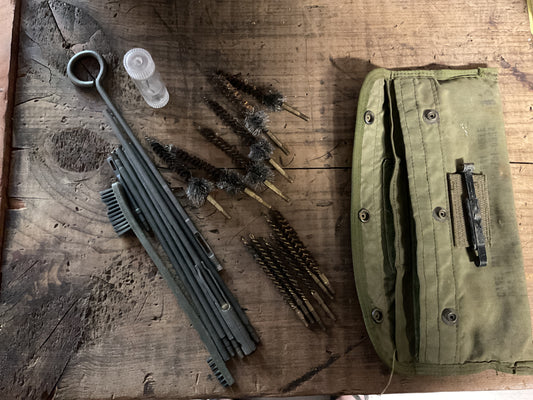 U.S. Military M-16/AR-15 Rifle Cleaning Kit in