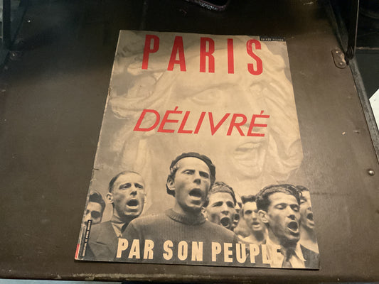 1944 WWII Revue Paris Delivre save his people Editions