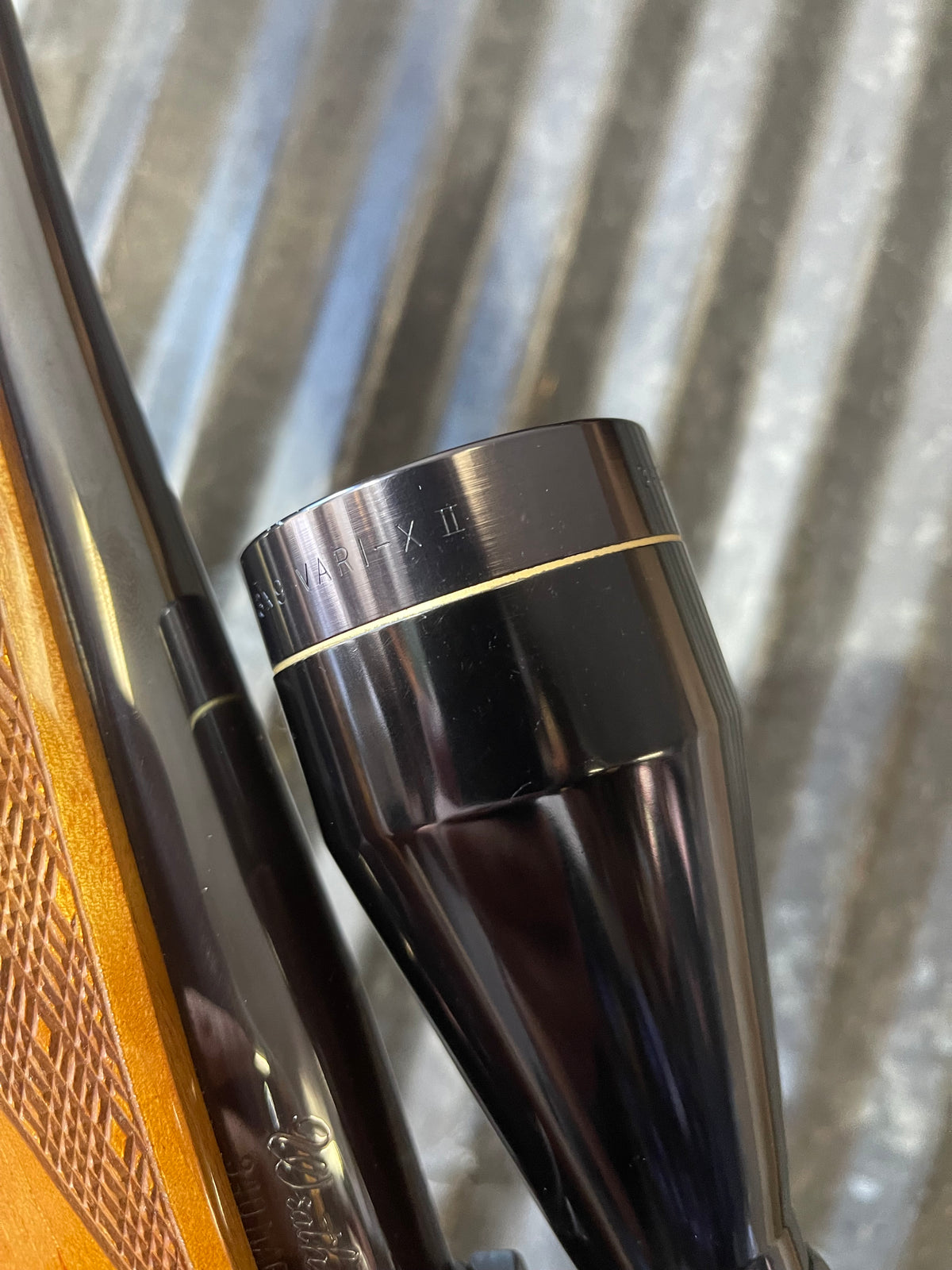 Weatherby Mark V .340 Weatherby Magnum – High-Grade Walnut – Leupold Vari-X II 3-9x Scope
