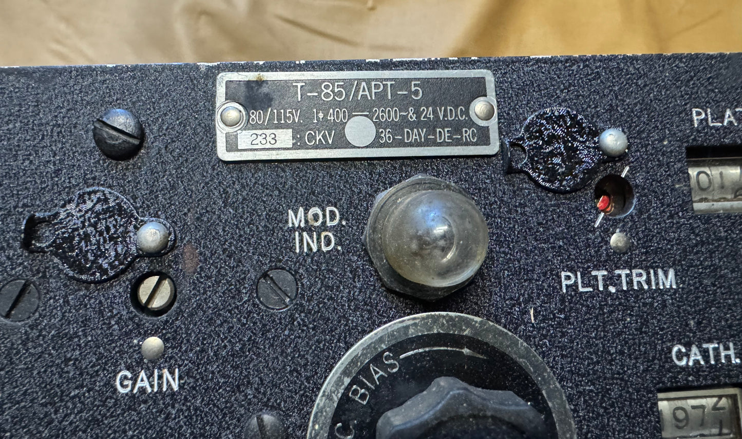 WWII T-85/APT-5 Radar Transmitter Unit – U.S. Navy