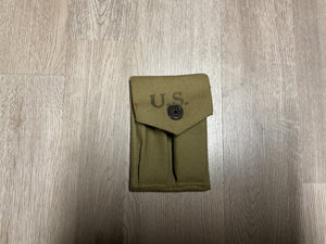 1942 Dated WWII 1911 Magazine Pouch w/ 1 original 1911 Magazine
