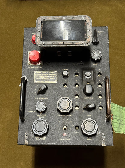 WWII U.S. Army Signal Corps Receiver-Indicator R-65/APN-9 – RCA – 1944