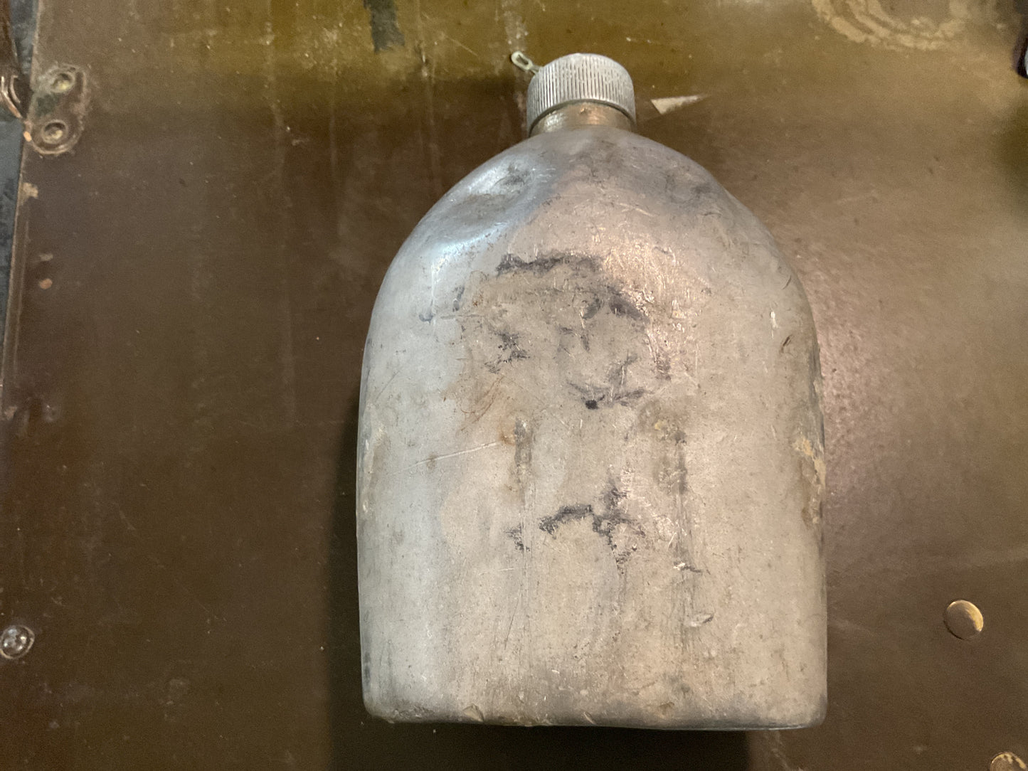 WWI 1918 Canteen no cover (f)