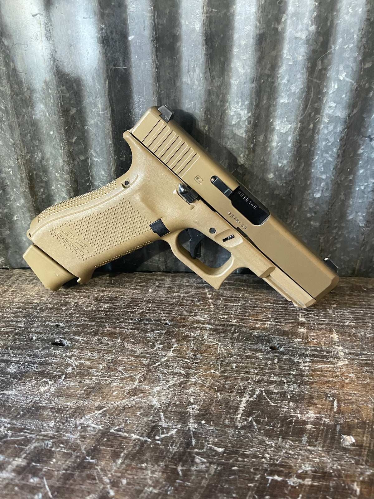 Glock 19X 9mm – Coyote Tan – Box, Backstraps & 3 Magazines