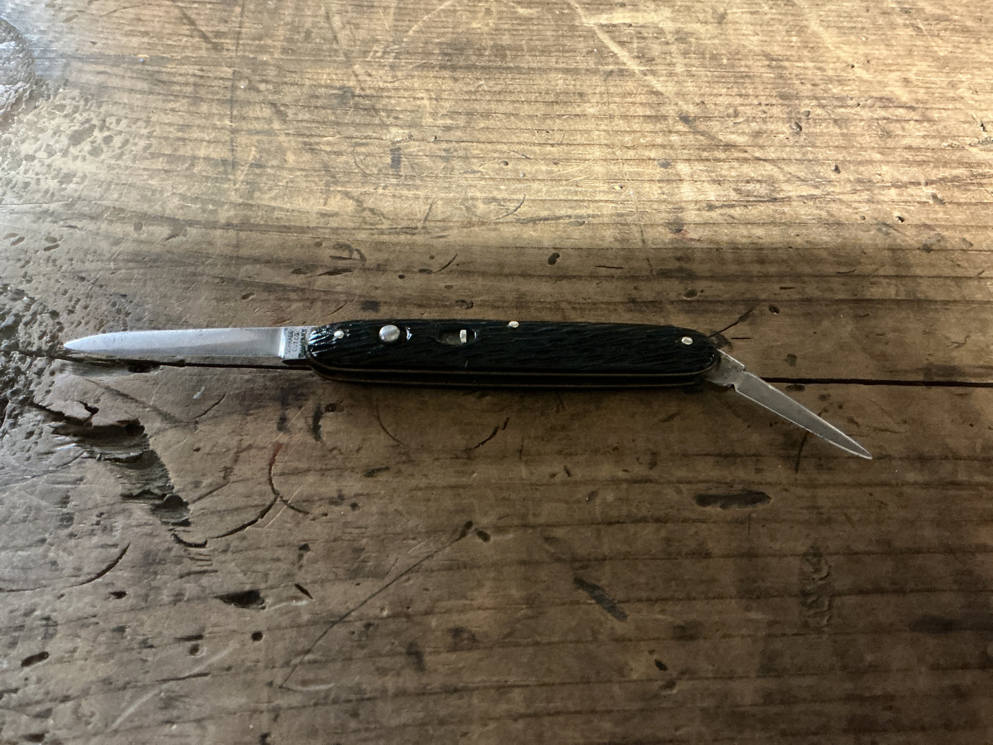 Vintage Schrade-Walden Automatic Switchblade Knife Pair-Walden, NY, USA-Matching Push Button Automatics