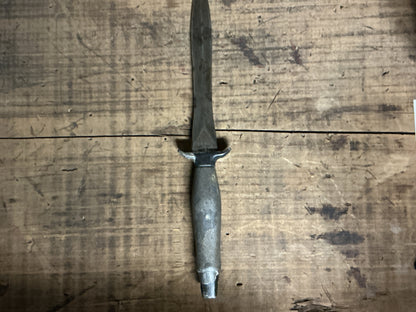 Vietnam Gerber Mark II Knife “Cat’s Tongue” Handle 1968-CT2 Serial Number: 005088