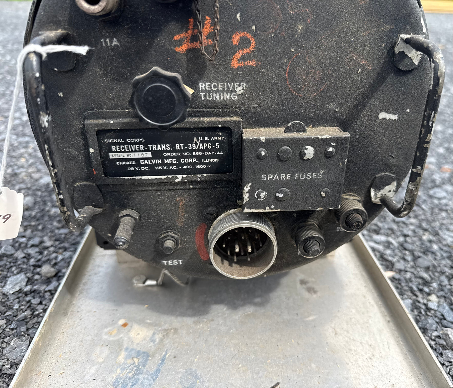 WWII U.S. Army RT-39/APG-5 Receiver-Transmitter Radar Unit with MT-277/APG-13A Mount – Galvin Mfg. Corp.