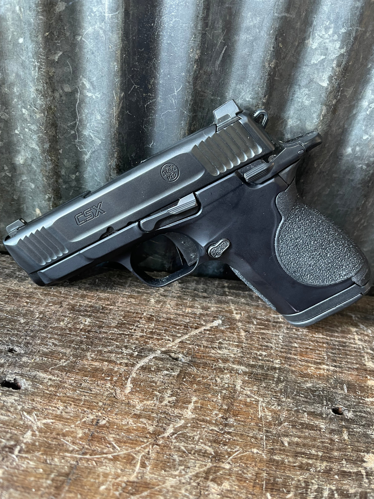 Smith & Wesson CSX 9mm – Excellent Used Condition – 3 Magazines + Holster