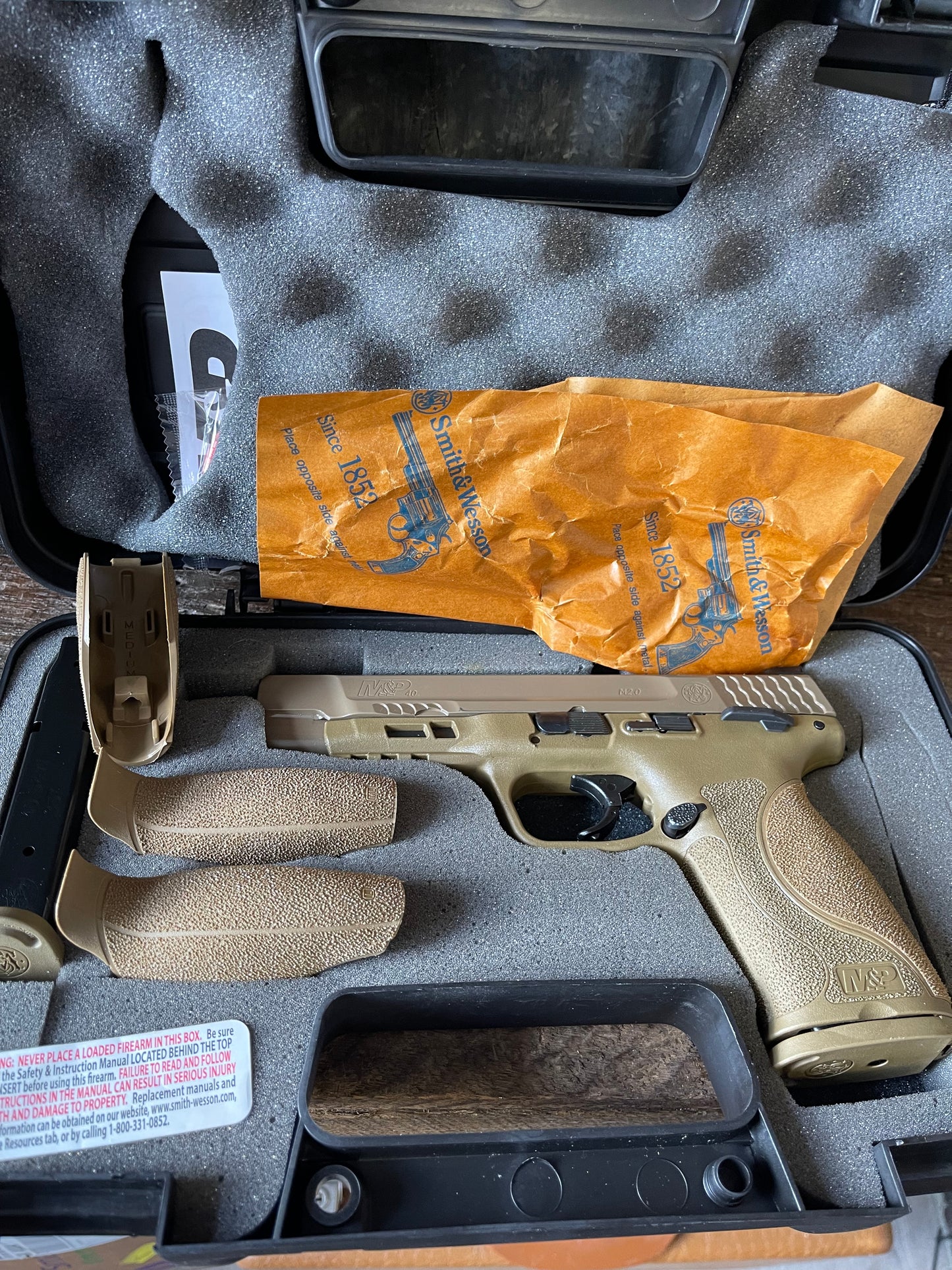 Smith & Wesson M&P40 M2.0 .40 S&W Pistol — FDE Finish w/ Case, Paperwork, Backstraps & 2 Magazines