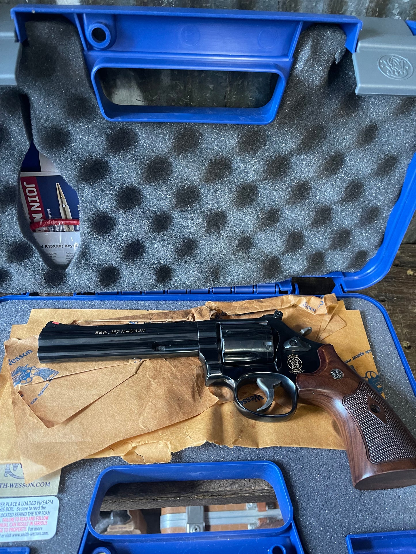 Smith & Wesson Model 586-8 .357 Magnum Revolver – 6” Barrel w/ Box