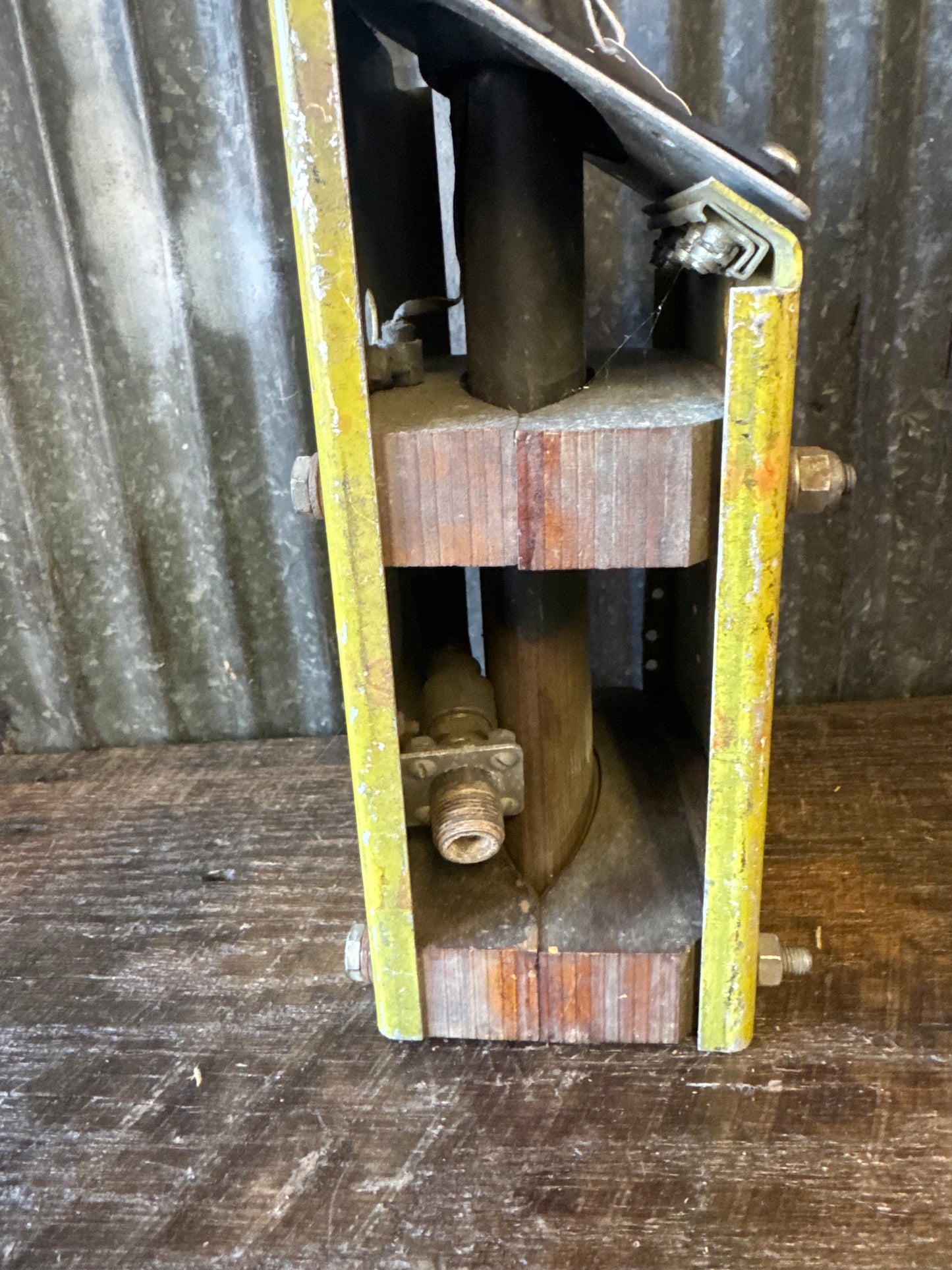WWII U.S. Aircraft Antenna AT-41/APT – Radar / Electronic Warfare – 300–3300 MHz