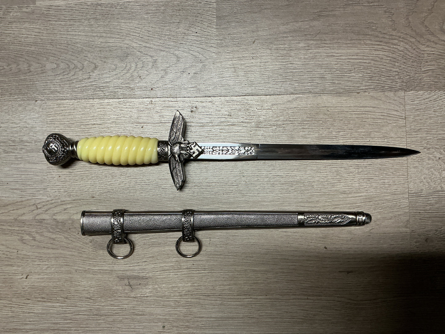 German Luftwaffe 2nd Model Dagger Replica w/Scabbard-Decorative Display Piece
