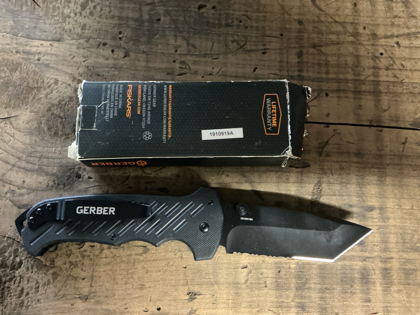 Gerber 06 Fast Model 30-000118 Tactical Folding Knife Tanto Serrated with Original Box