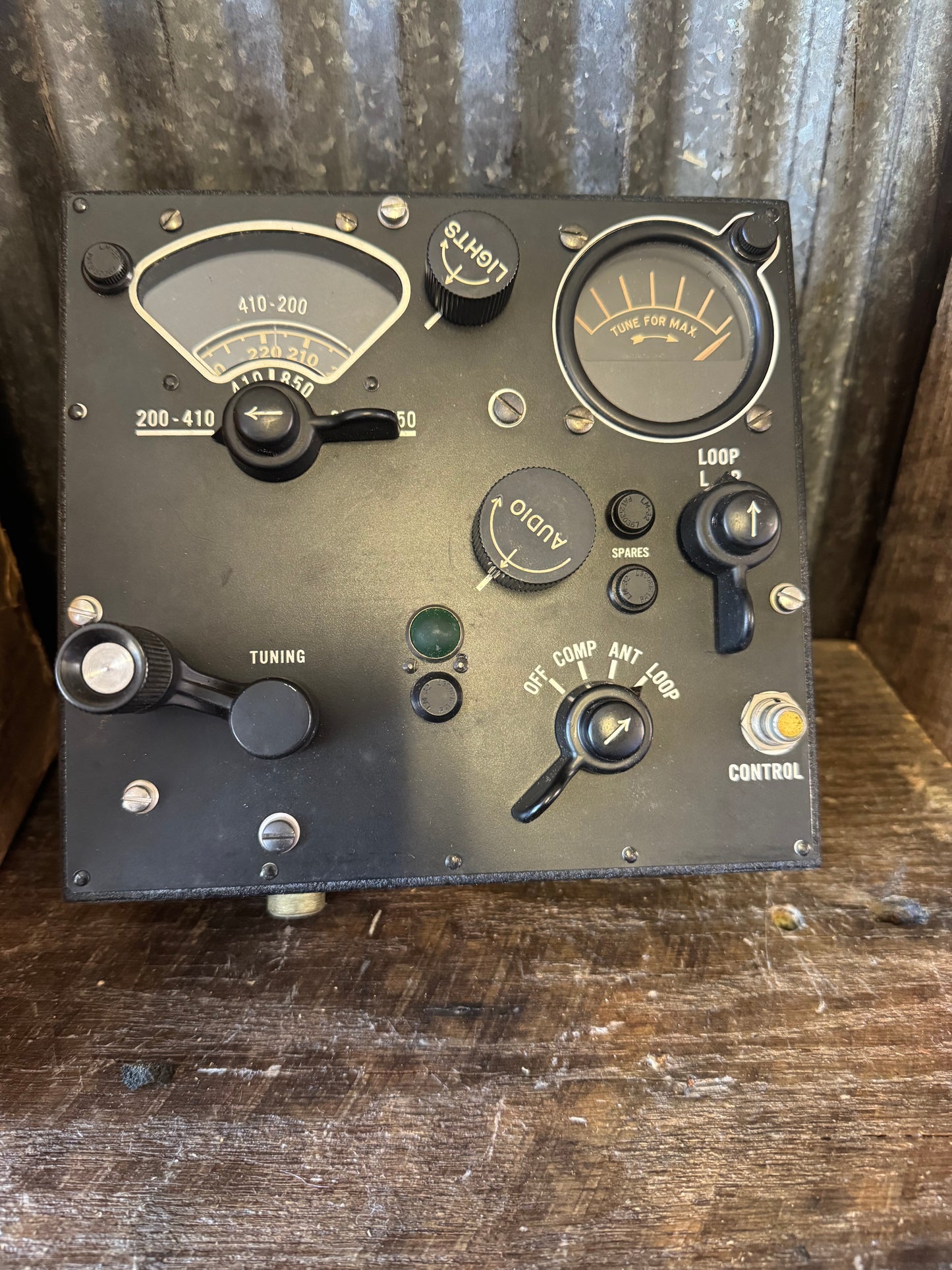 Original WWII U.S. Army Air Corps Radio Direction Finding (RDF) setup, used in aircraft for navigation and signal tracking.