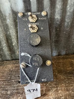 WWII U.S. Navy RL-7 Aircraft Interphone Control Box – 1943 Magnavox