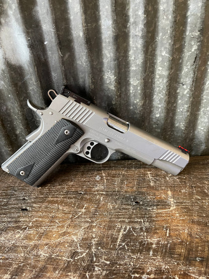 Kimber Stainless Target II 1911 .45 ACP Pistol — Original Box, Paperwork & 2 Magazines