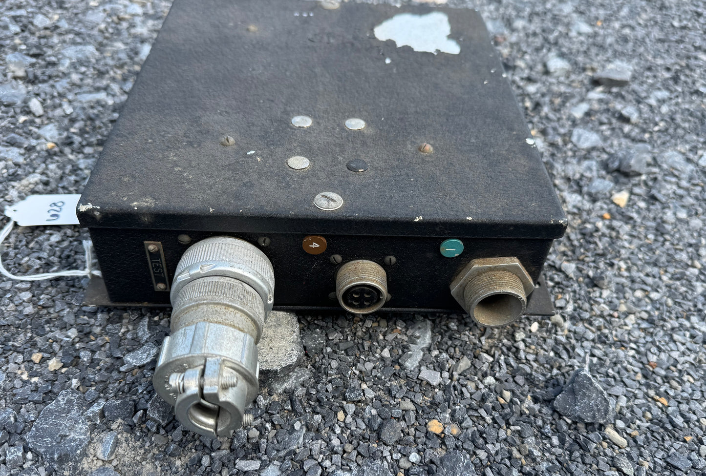 WWII-era U.S. military J-10/APQ-5A radar/electronics junction unit
