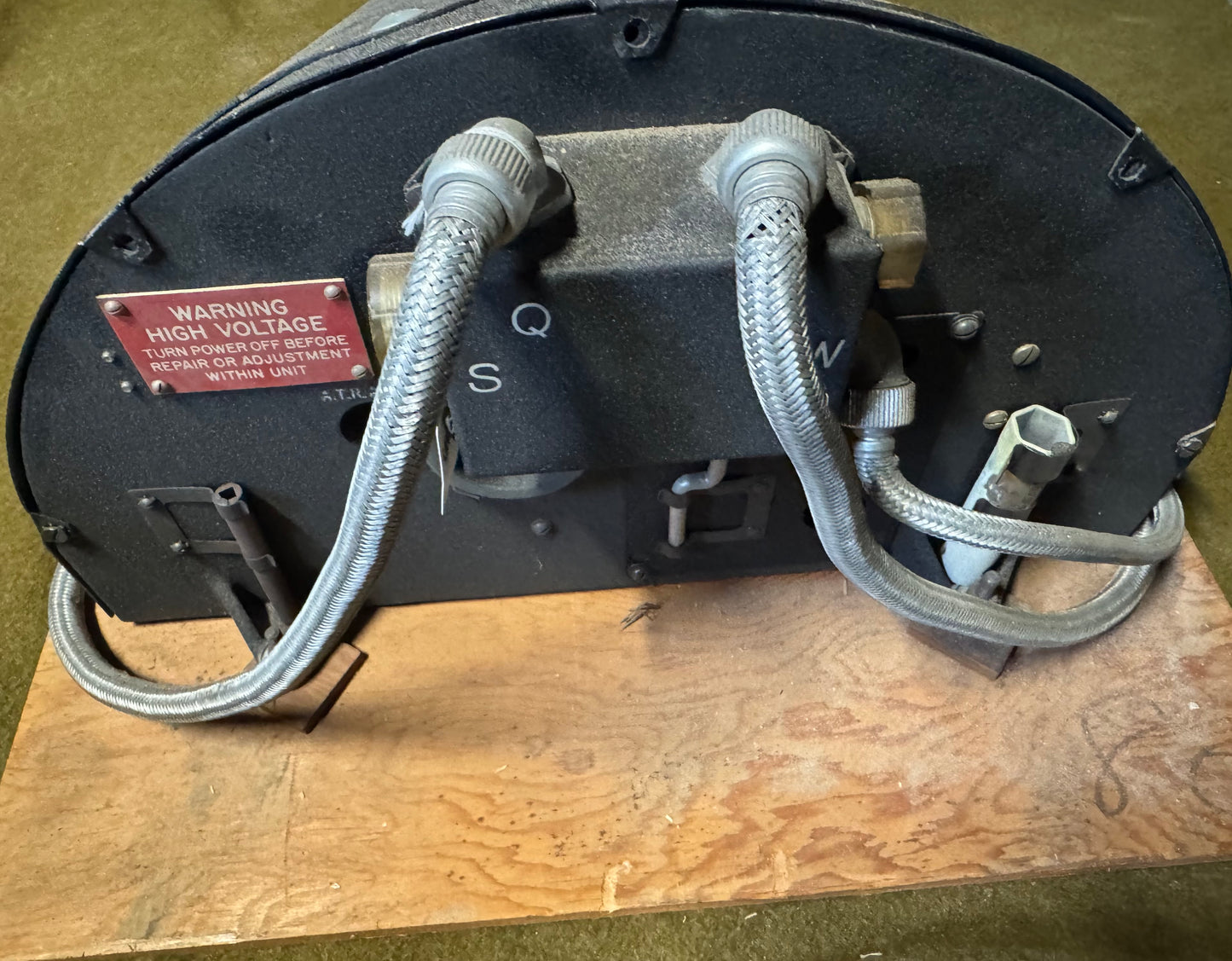 WWII U.S. Navy RT-10A/APS-3 Radar Receiver/Transmitter Unit