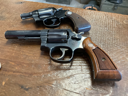 Colt Agent/Smith &Wesson 10/10
