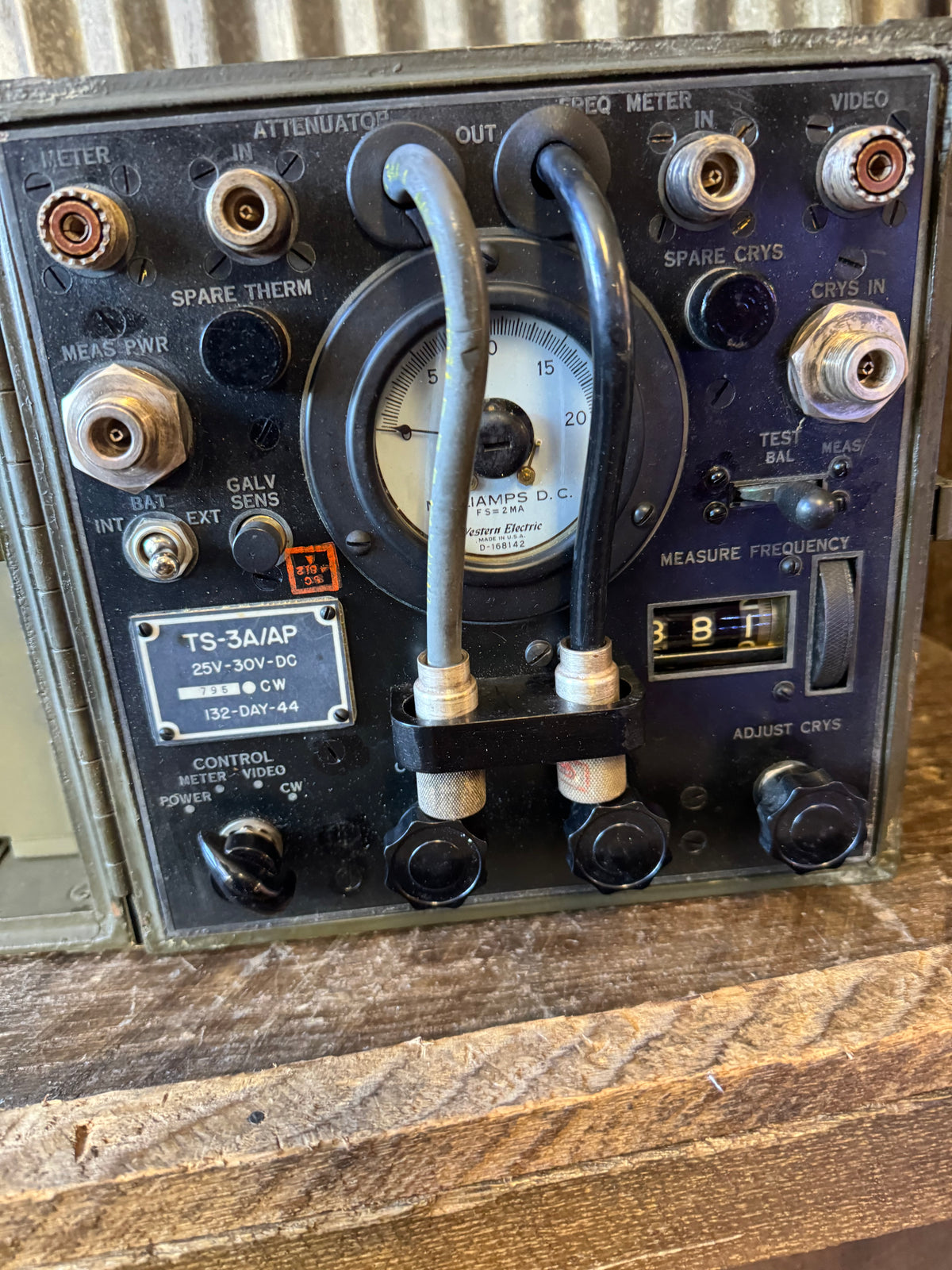 WWII TS-3A/AP Radar Test Set with Canvas Carrying Bag & Power Computer