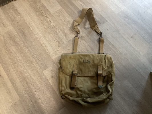 WWII US Mussette Pack 1942 Atlantic Products Corp