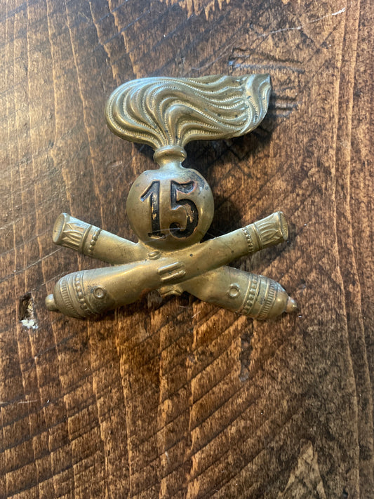 WWII Italian Army Artillery Cap Badge Unit #15
