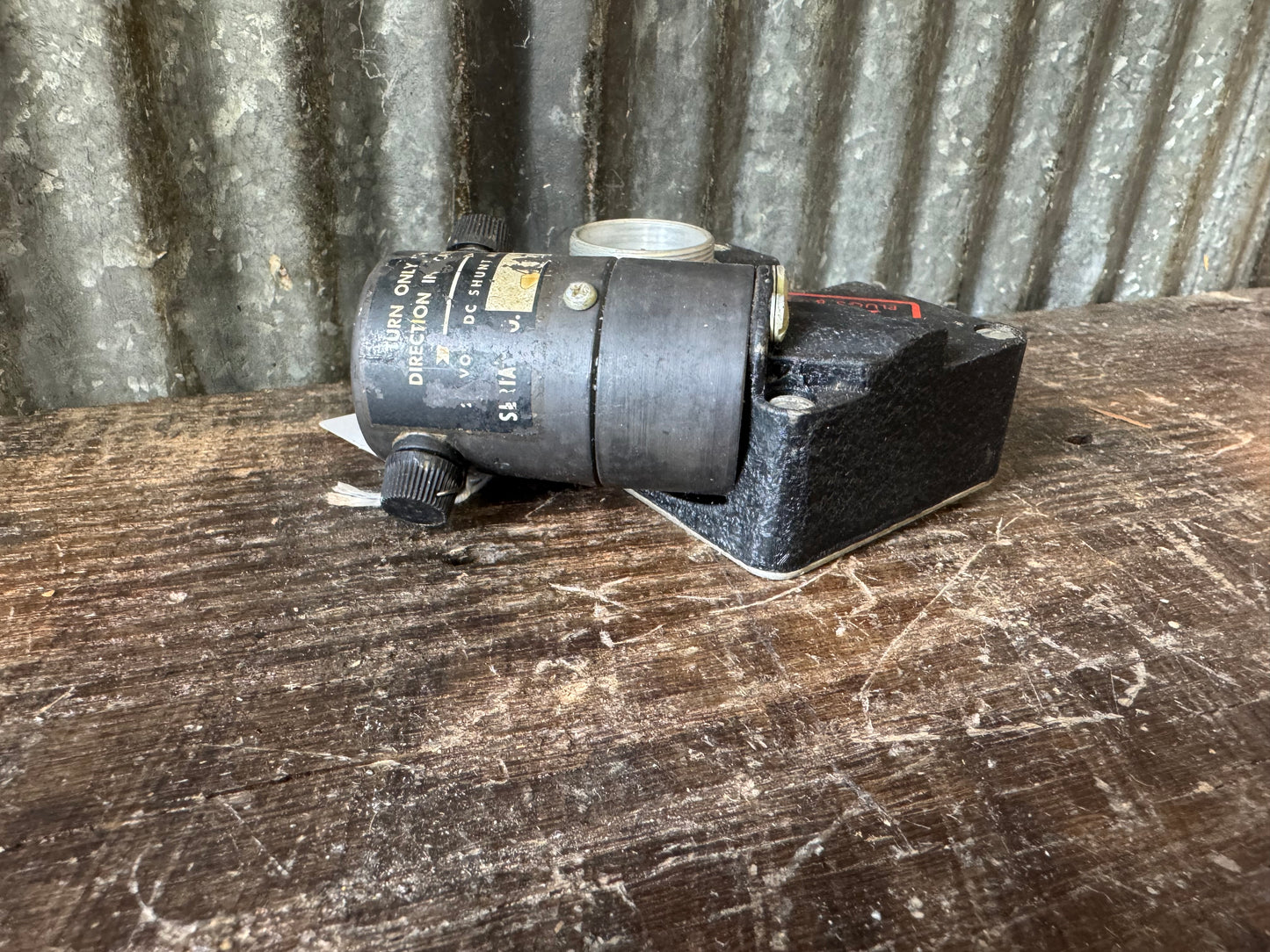 C-37/ARR-2A Aircraft Radio Motor Control Unit – 28 Volt DC