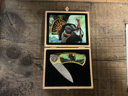 Collector Series Wild Turkey Fixed Blade Knife w/ Wooden Display Box