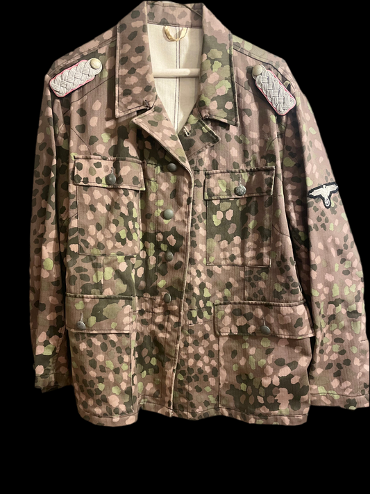 WWII German Oakleaf Tunic with insignia
