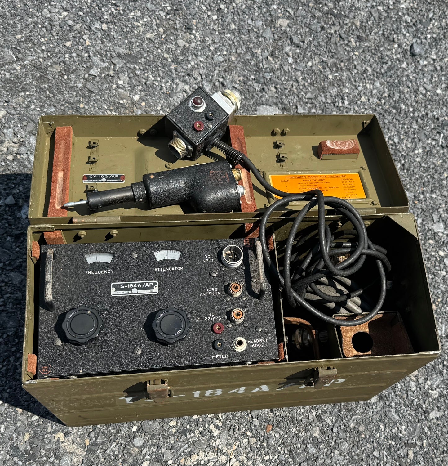 U.S. Military TS-184A/AP Radar Test Set with Original Transit Case – Cold War Aviation Electronics