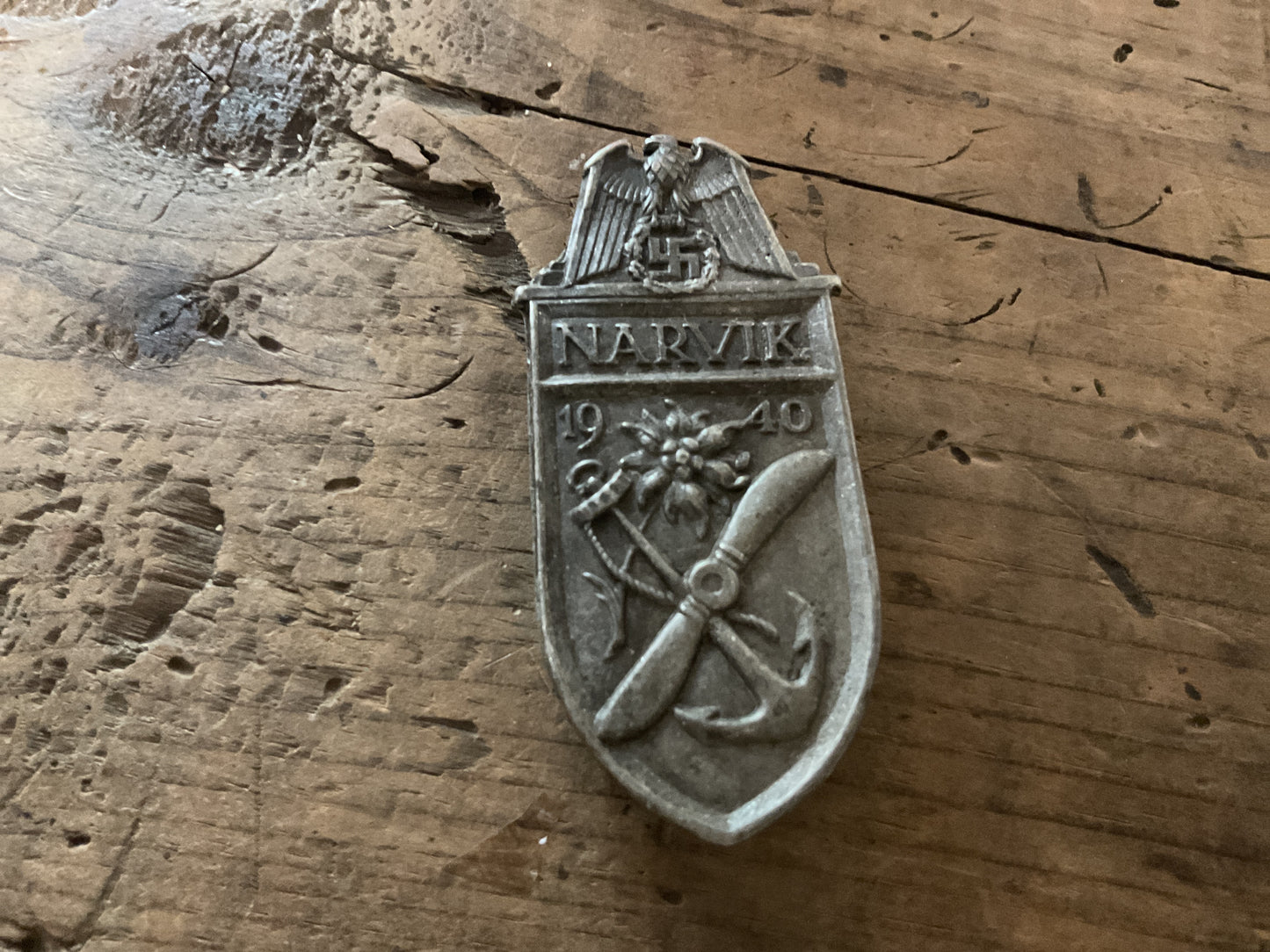1940 German Narvik Campaign Tinnie Badge