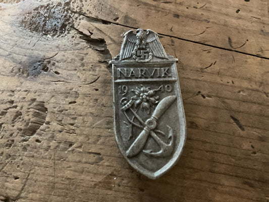 1940 German Narvik Campaign Tinnie Badge