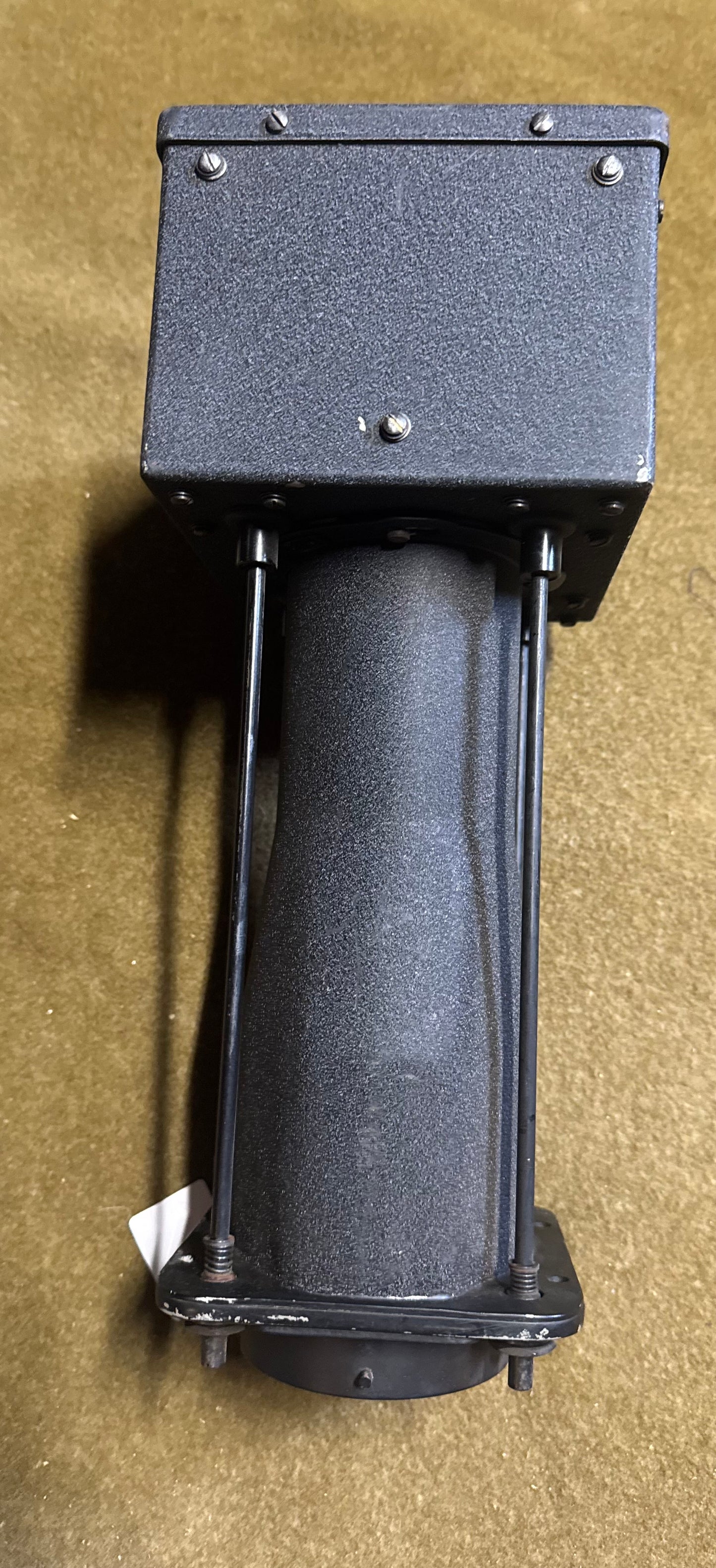 WWII U.S. Navy AN/APS-4 Radar Oscilloscope Indicator CS-55AAW