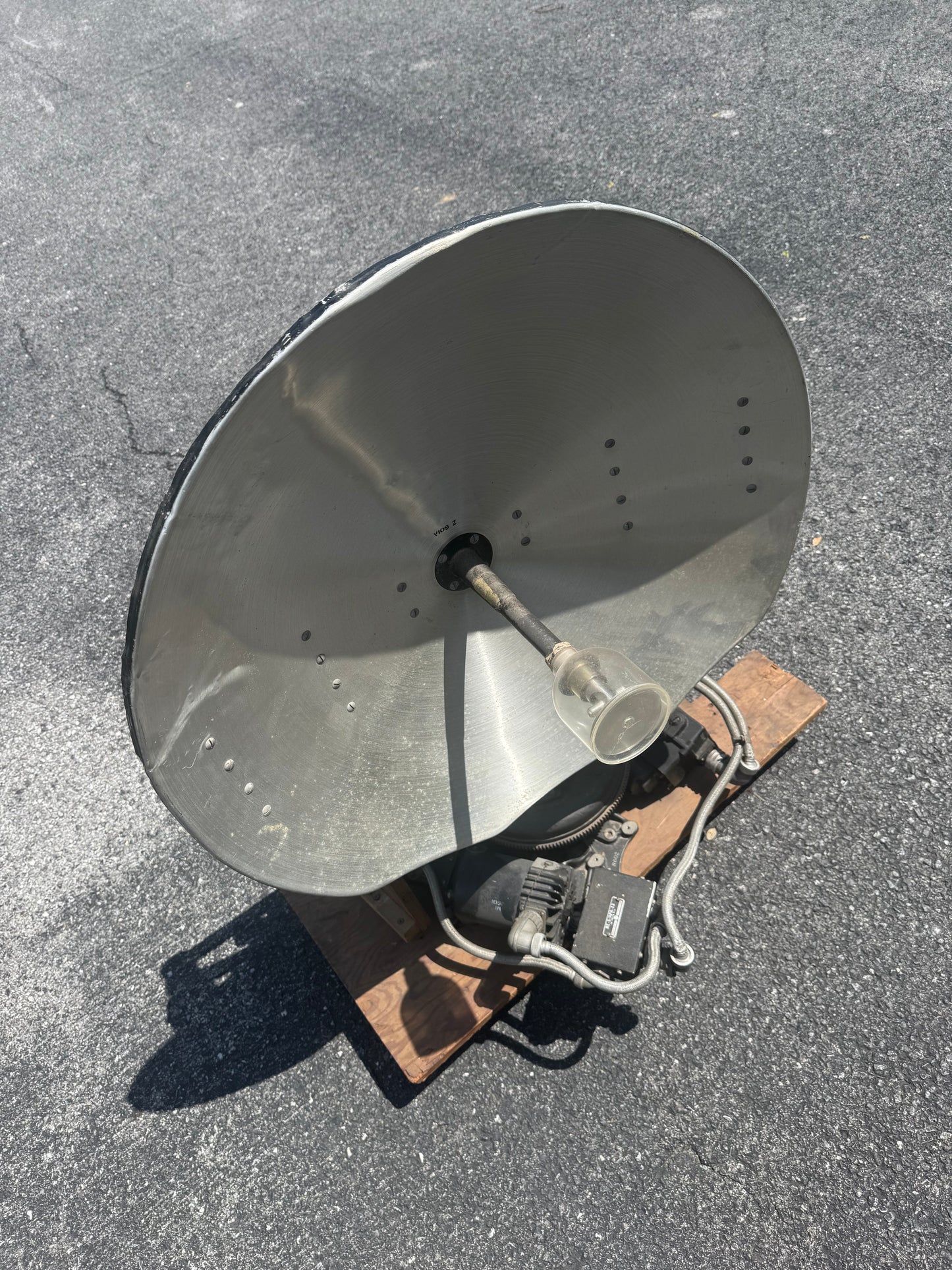 WWII U.S. Navy AS-17A/APS Radar Dish Antenna Assembly w/ Mount