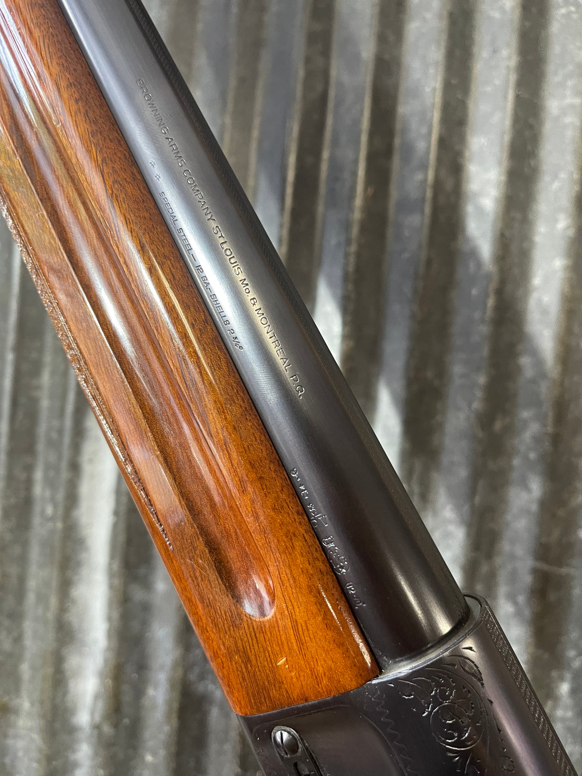 Browning Auto-5 Light Twelve 12 Gauge – Belgian Made – Engraved Receiver – Gold Trigger