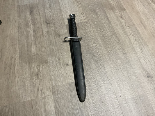 Swiss SIG Stgw M1957 Bayonet