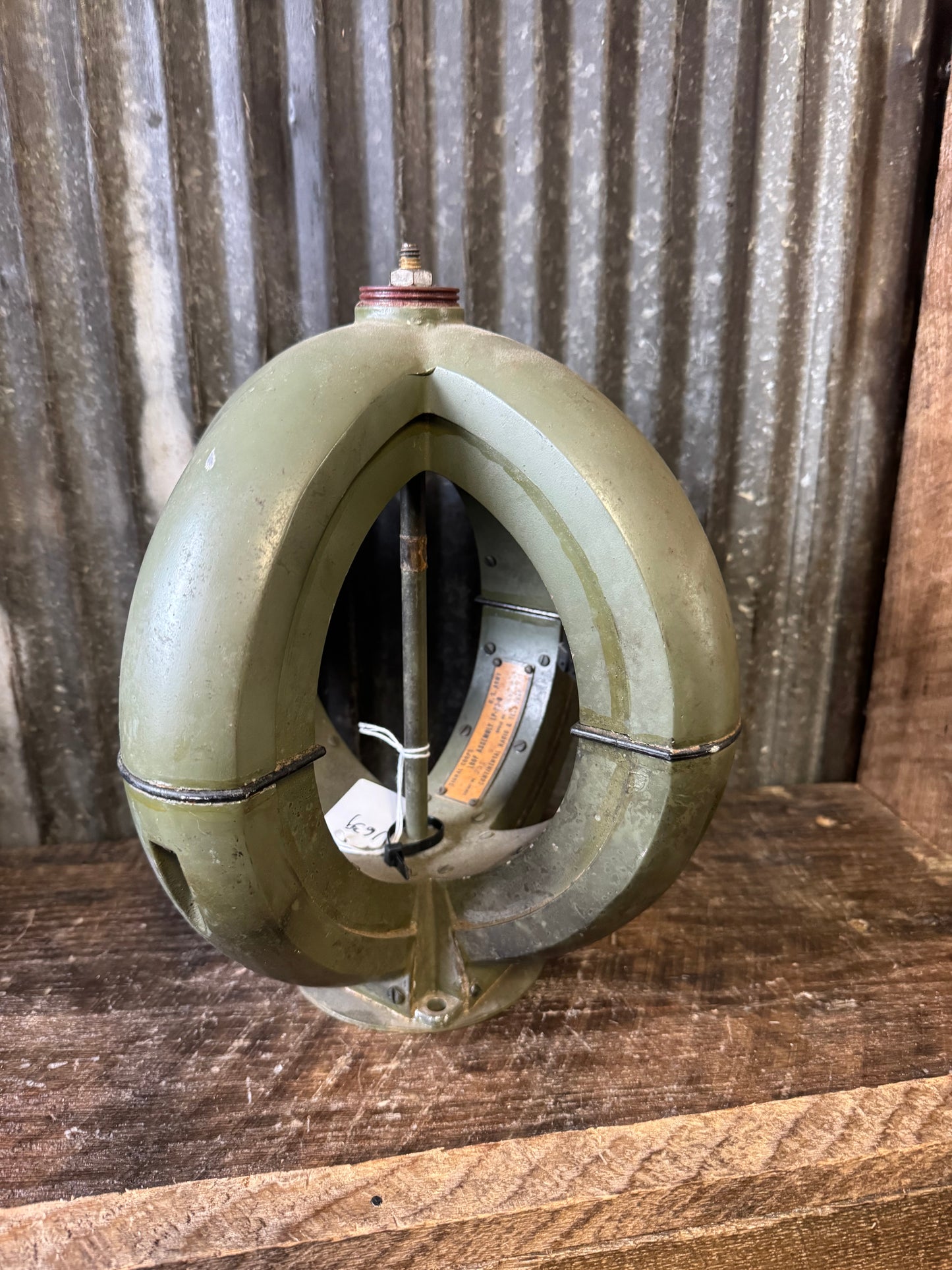 WWII U.S. Army Signal Corps Loop Antenna Assembly – LP-29 / Radio Direction Finding Unit