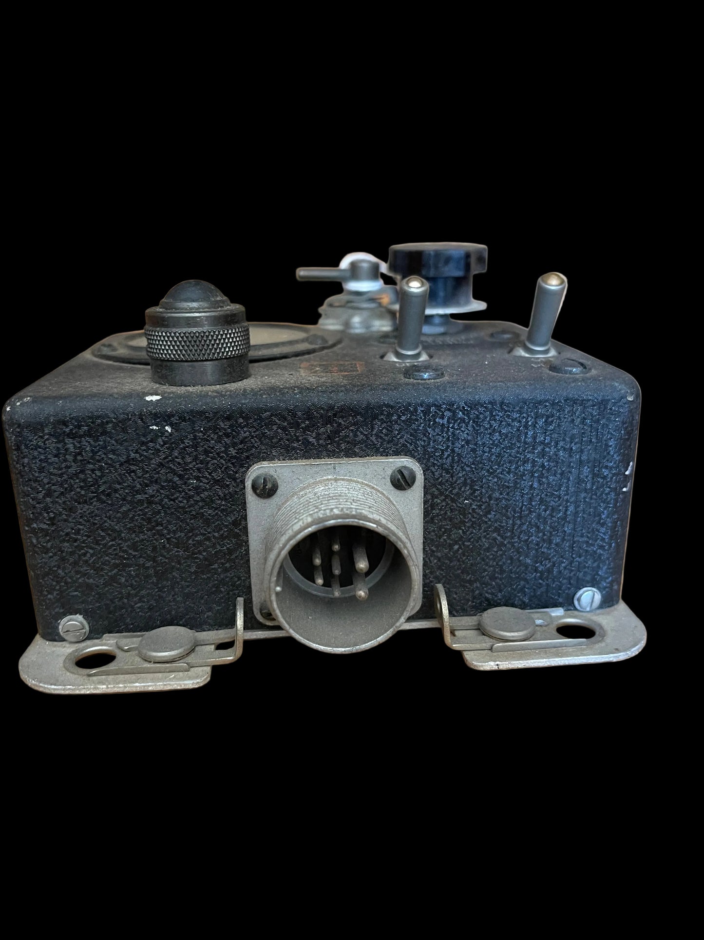 WWII U.S. Army Signal Corps Control Unit C-58/APT-1 – Delco Radio Aircraft Radio Control
