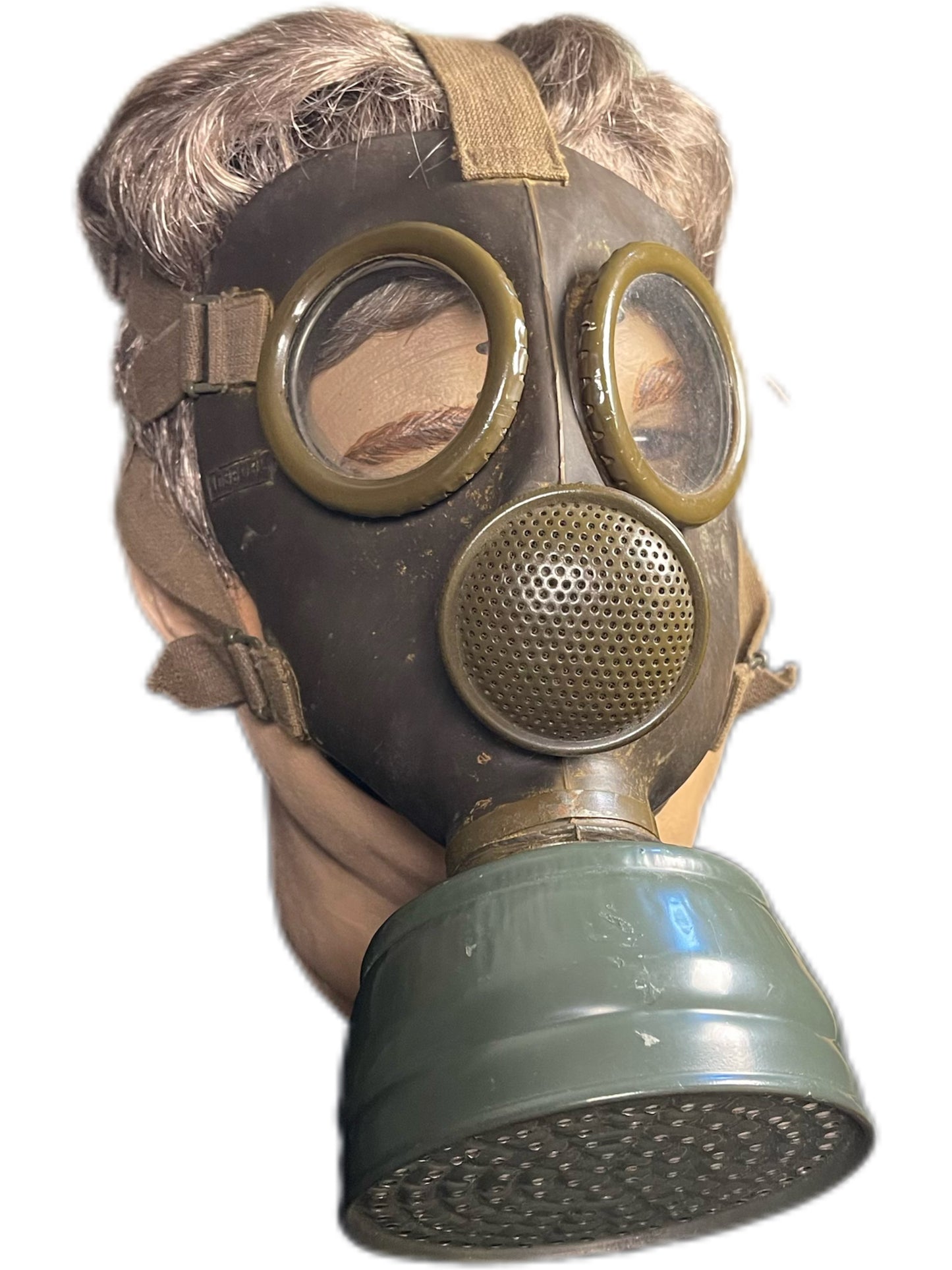 Italian T35 Gas Mask with Canister and Original Carrying Bag
