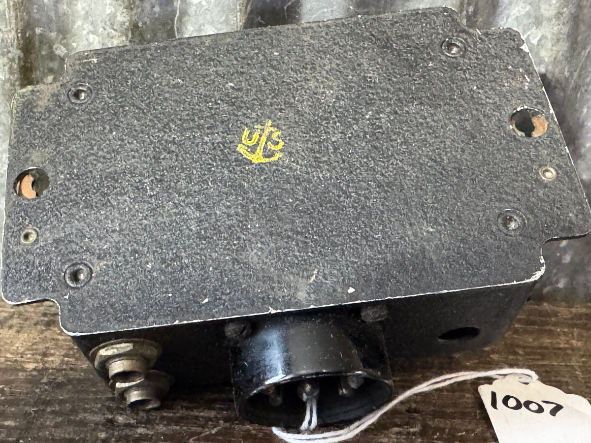 WWII U.S. Navy Western Electric CW-23087 RU-19 Aircraft Radio Receiver Switch Box