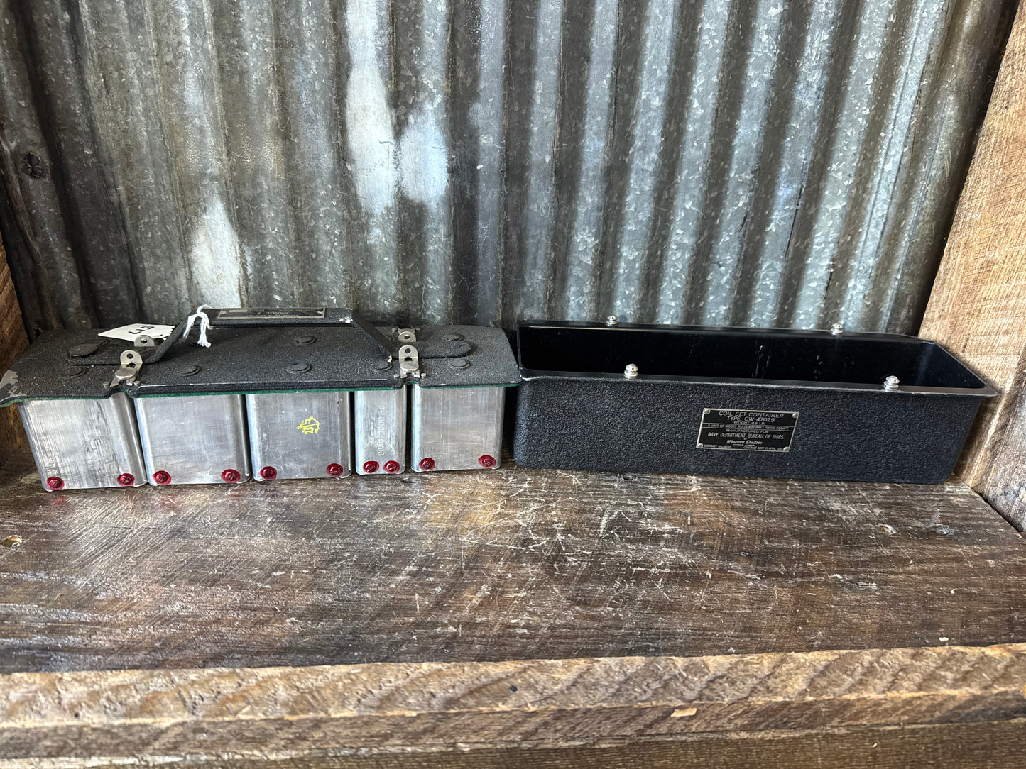 WWII U.S. Navy RU-16 Aircraft Radio Coil Set – Range D & F with CW-47029 Storage Container