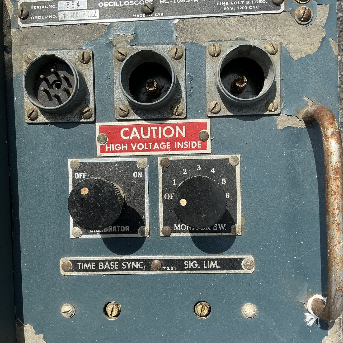 WWII U.S. Army Oscilloscope BC-1083-A – Signal Corps Radar / Test Equipment – CRT Display