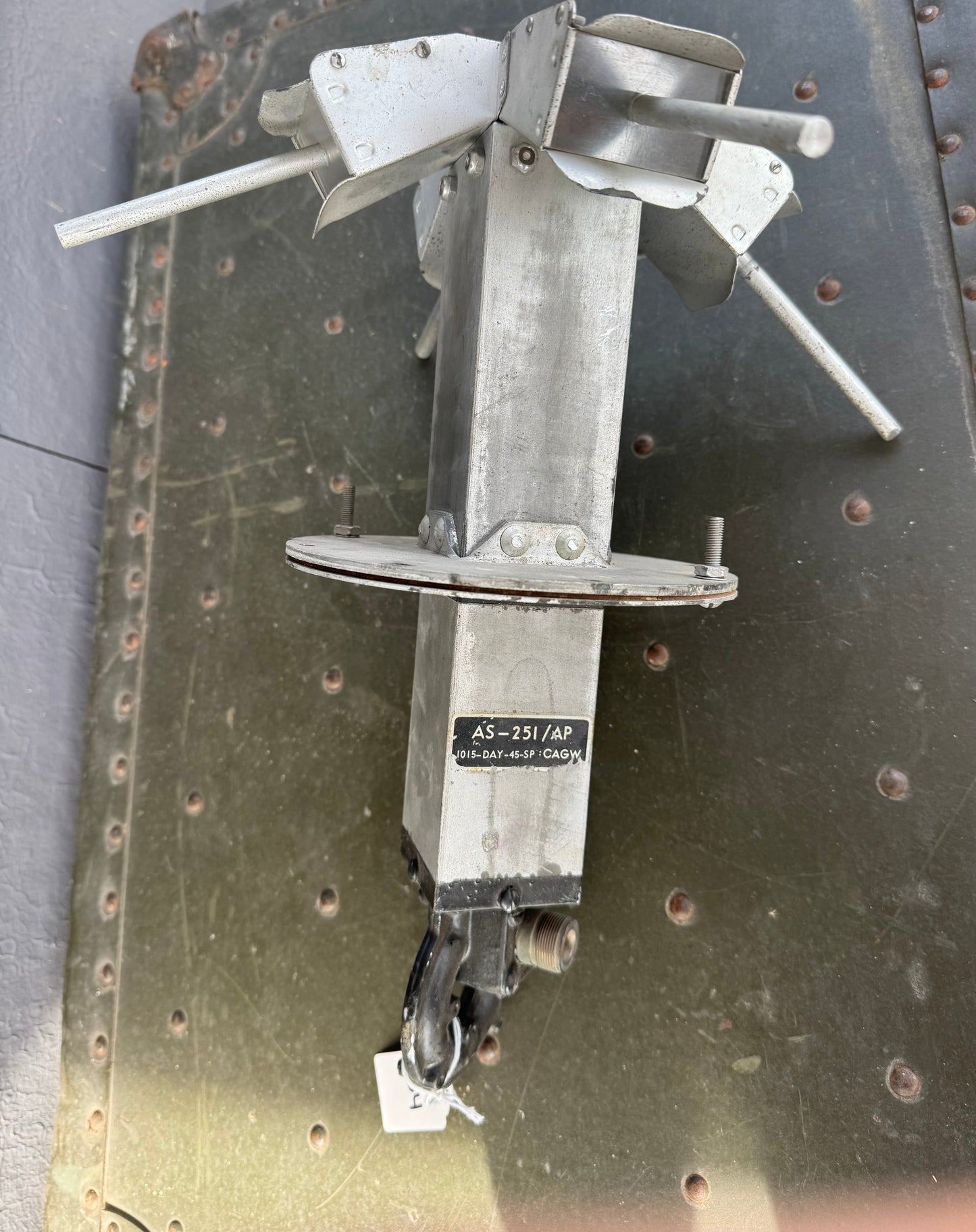 AS-251/AP Military Antenna Assembly